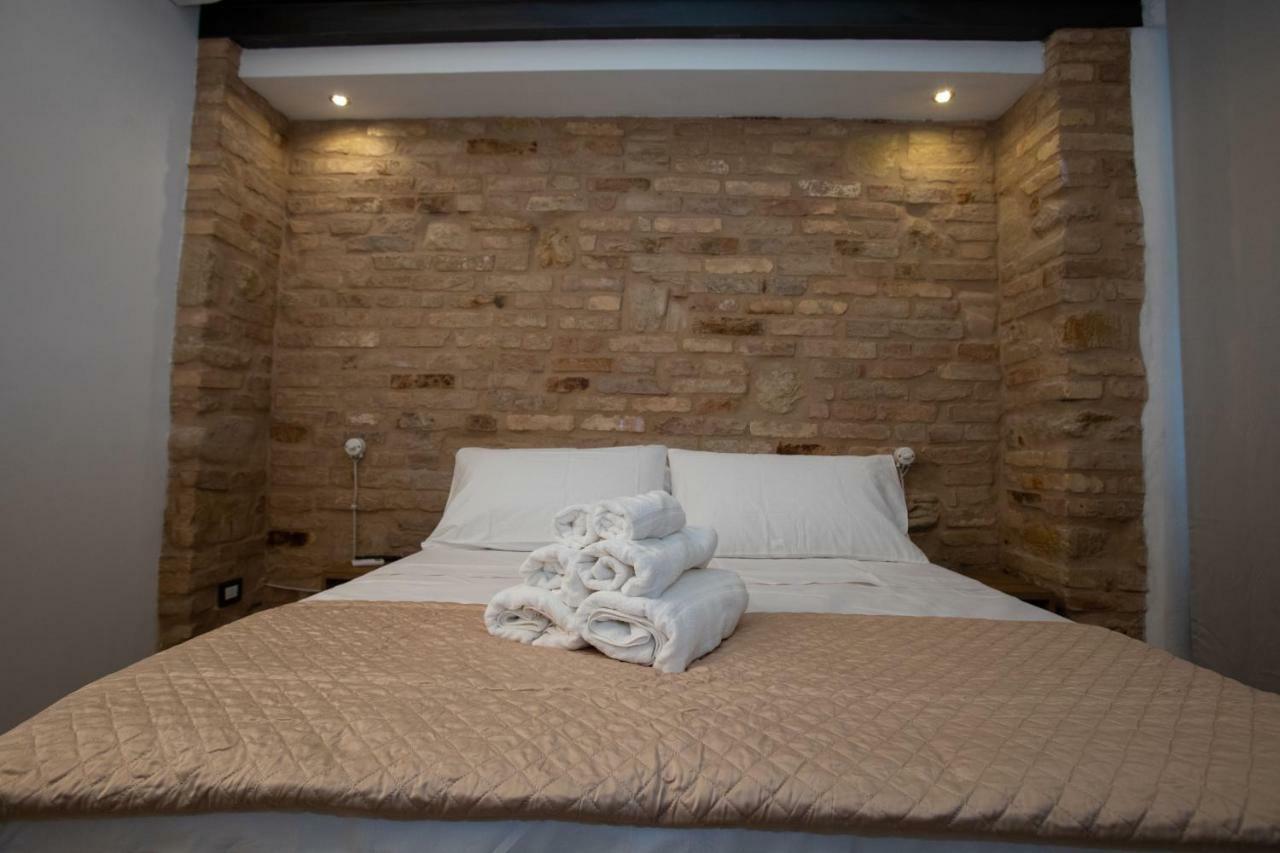 AL 54 Accommodation San Benedetto del Tronto Esterno foto