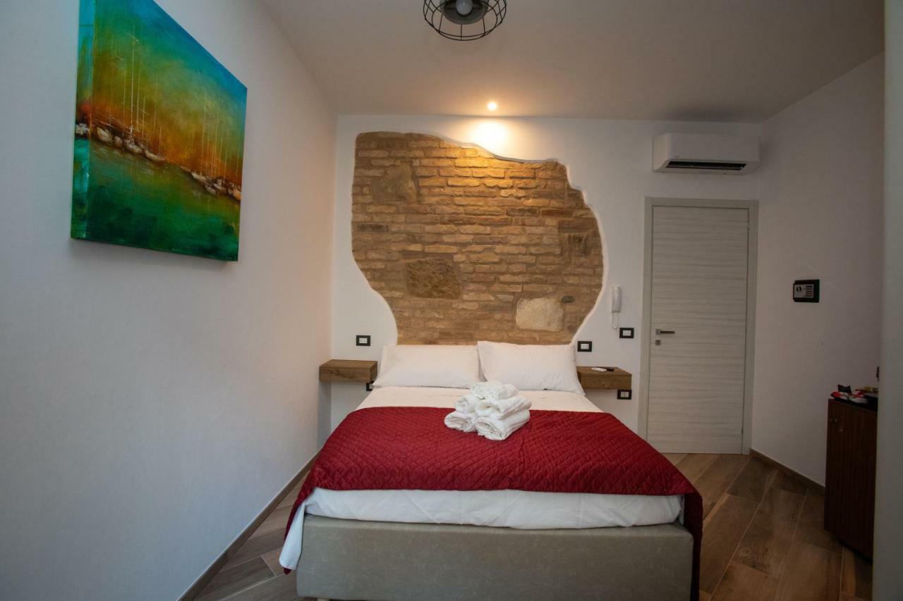 AL 54 Accommodation San Benedetto del Tronto Esterno foto
