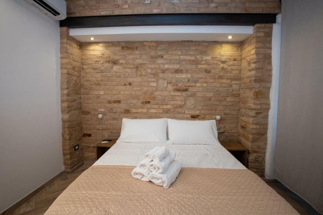 AL 54 Accommodation San Benedetto del Tronto Esterno foto