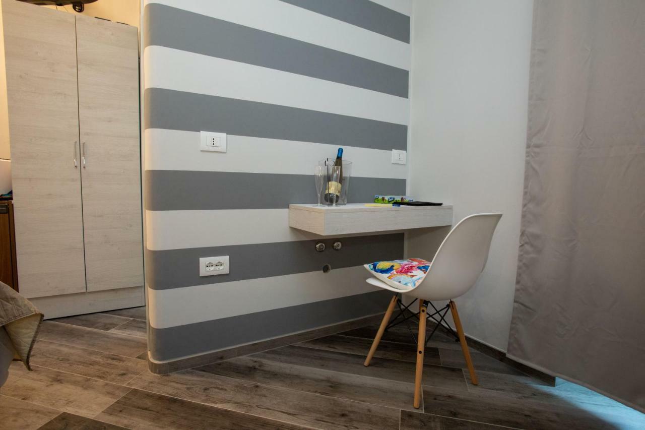 AL 54 Accommodation San Benedetto del Tronto Esterno foto