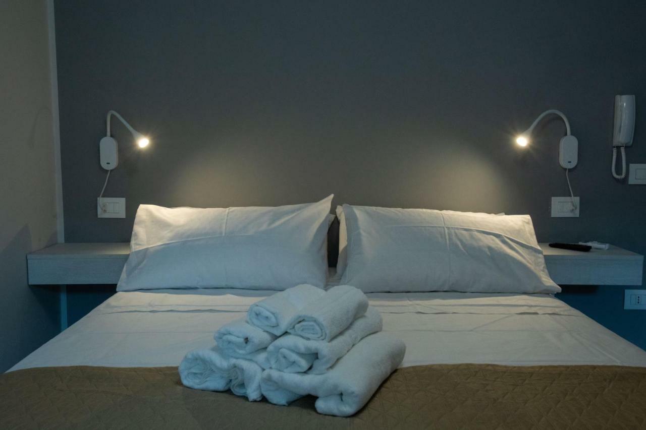 AL 54 Accommodation San Benedetto del Tronto Esterno foto